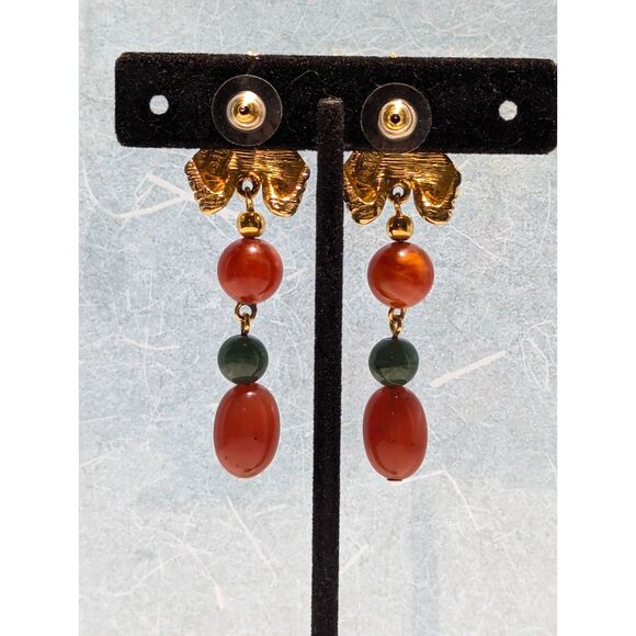 Faux Carnelian and Jade Set in Gold Tone - Picture 6 of 7